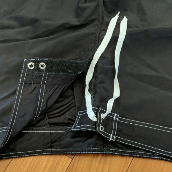 Vintage 90's Quicksilver board shorts - Picture 4 of 4